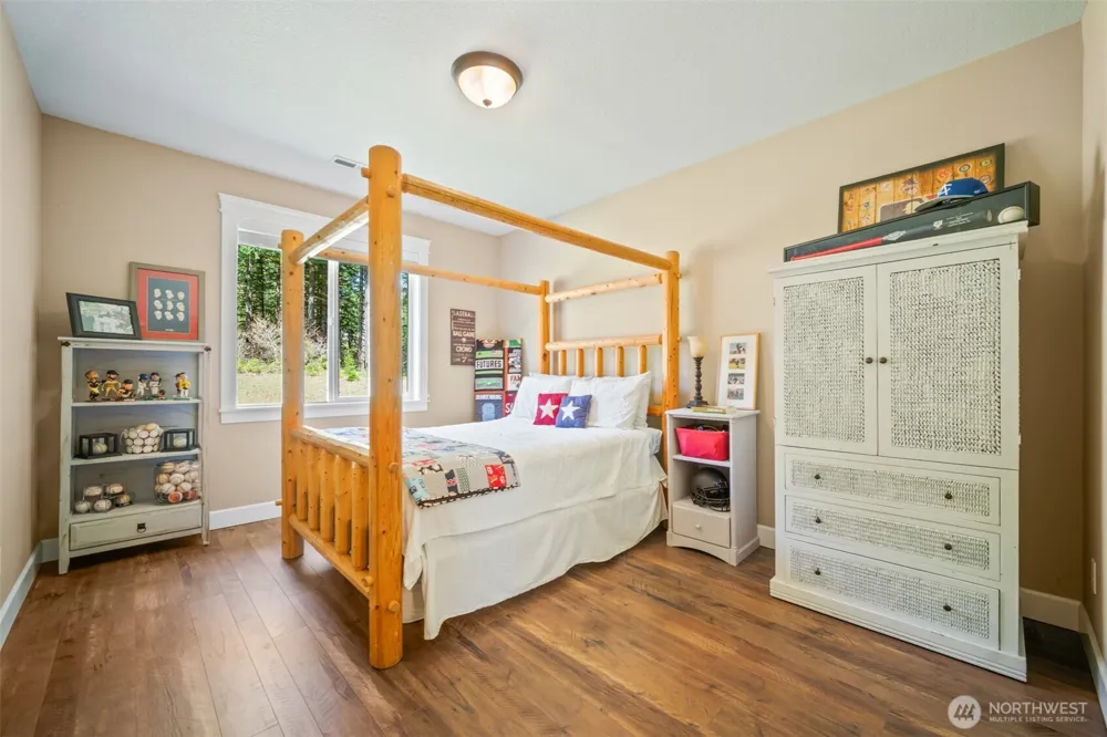 411 Five Peaks Drive Kalama, WA 98625
