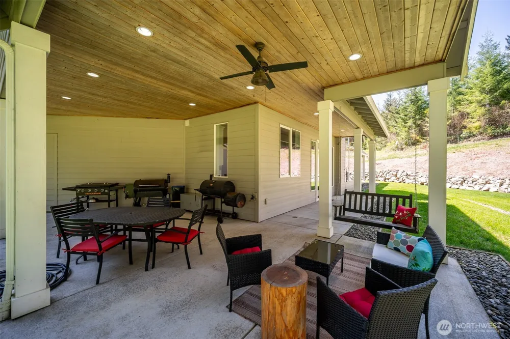 411 Five Peaks Drive Kalama, WA 98625