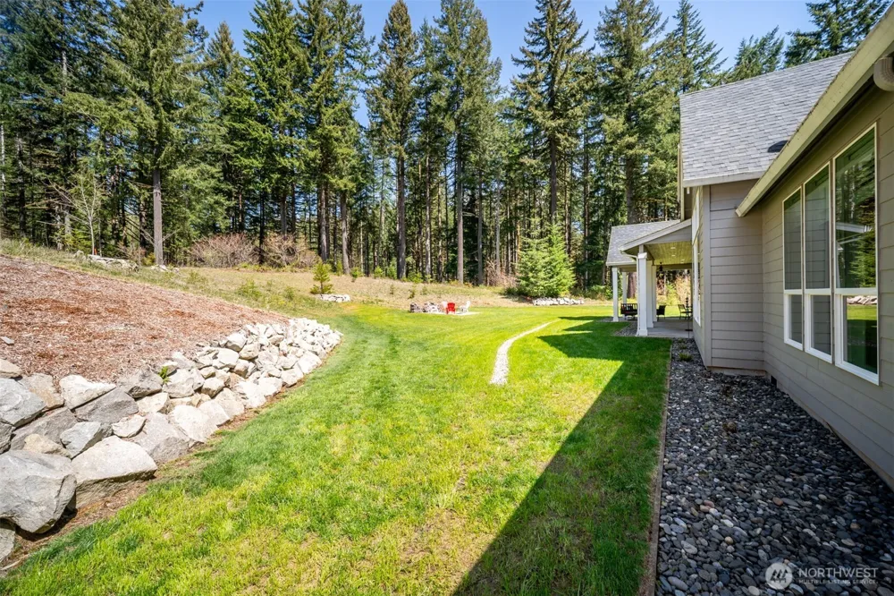 411 Five Peaks Drive Kalama, WA 98625