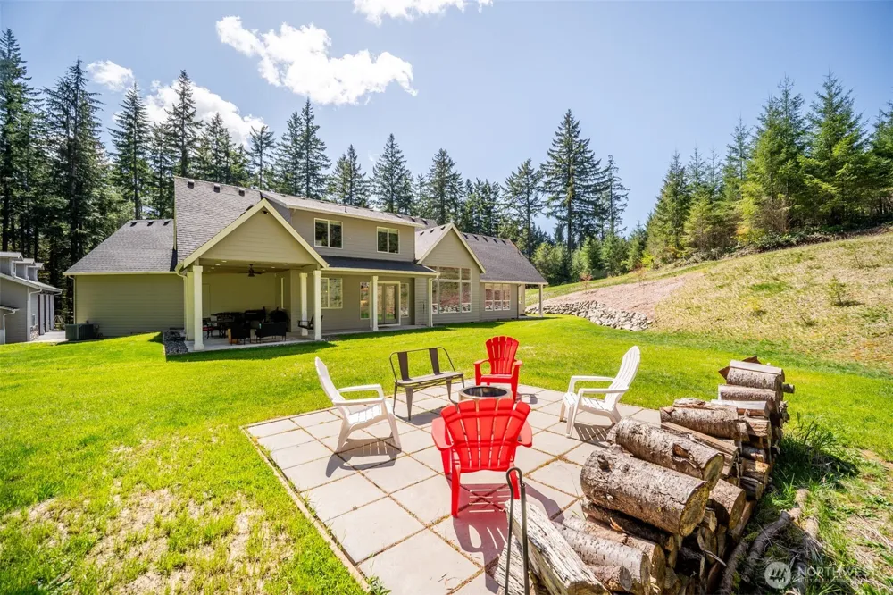 411 Five Peaks Drive Kalama, WA 98625