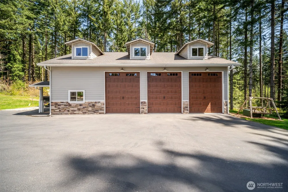 411 Five Peaks Drive Kalama, WA 98625