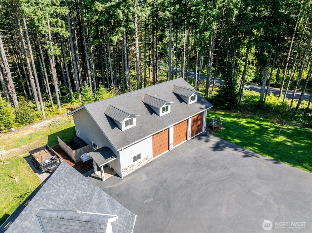 411 Five Peaks Drive Kalama, WA 98625