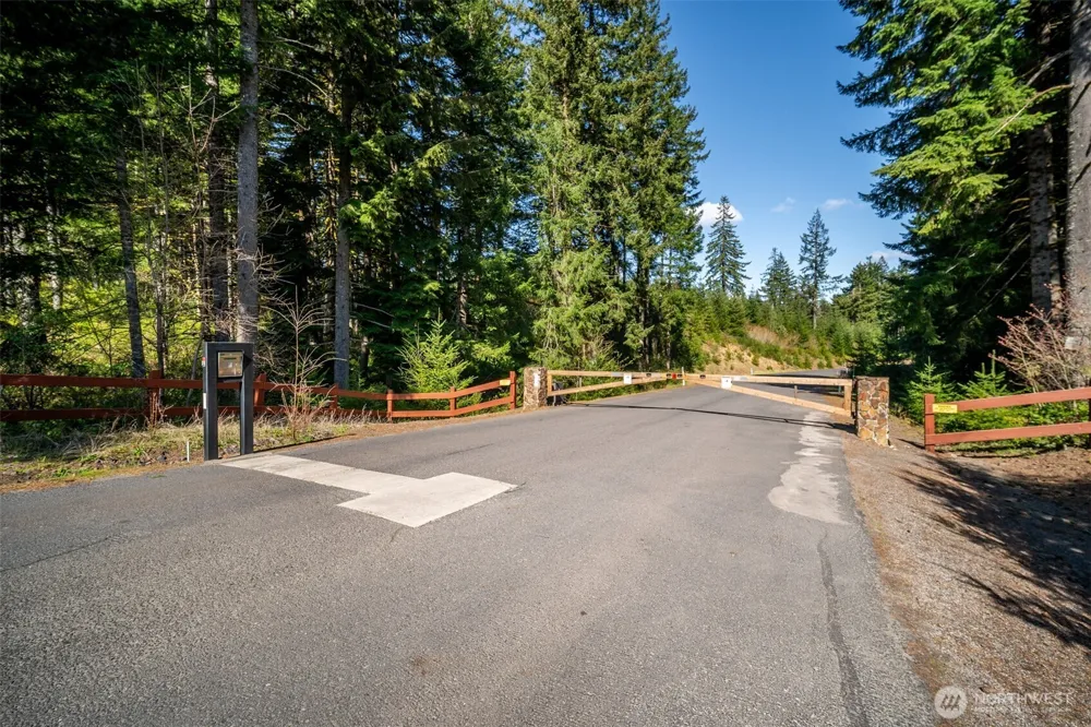 411 Five Peaks Drive Kalama, WA 98625