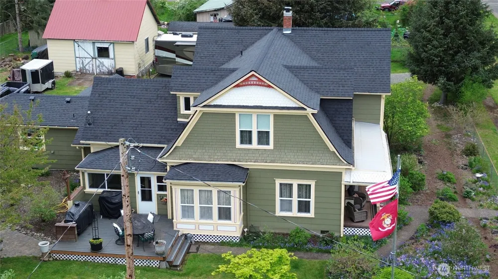 204 W Harris Avenue Oakville, WA 98568