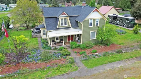 204 W Harris Avenue