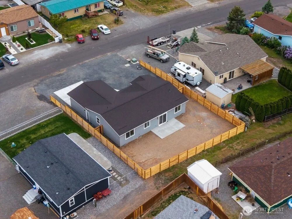 334 Spring Circle SW Mattawa, WA 99349