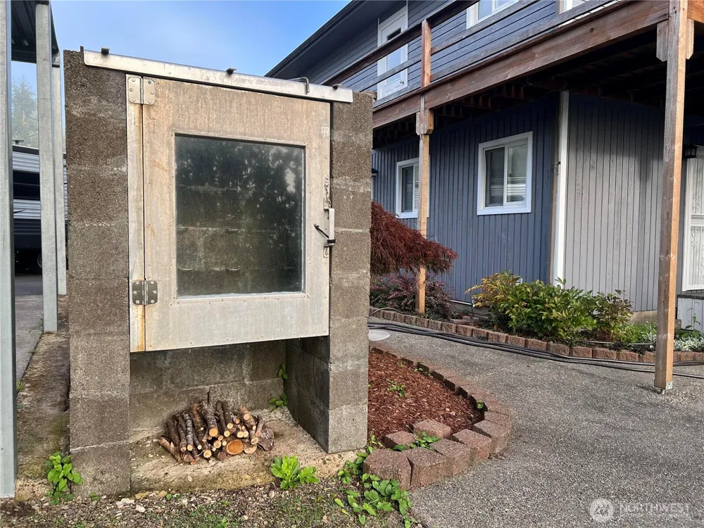13 Raistakka Road Rosburg, WA 98643