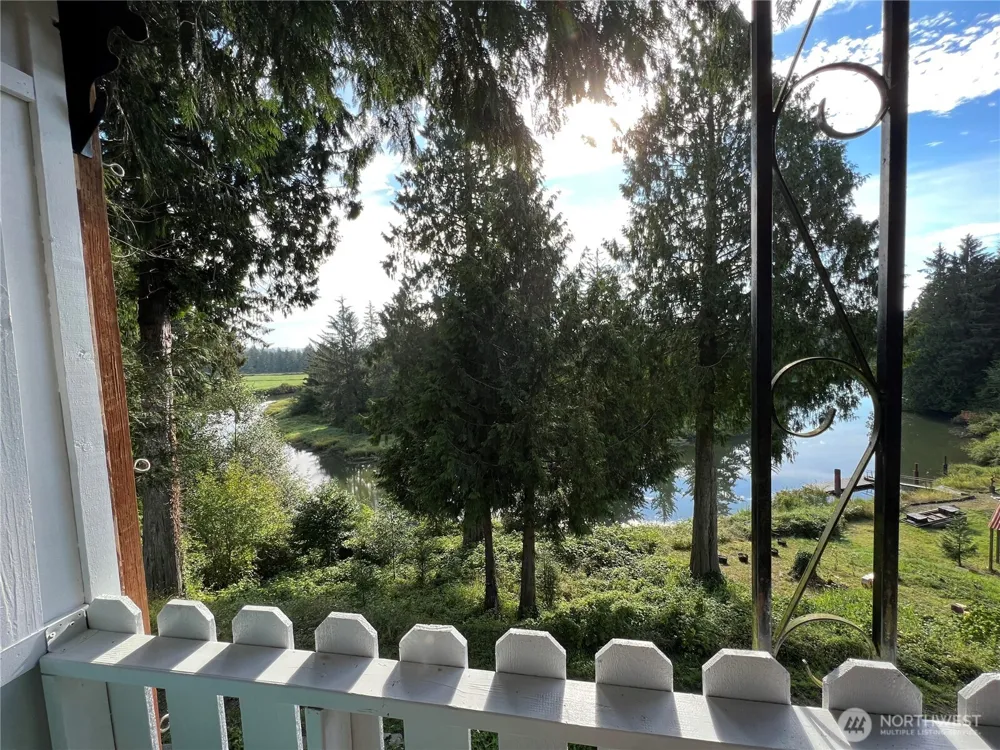 13 Raistakka Road Rosburg, WA 98643