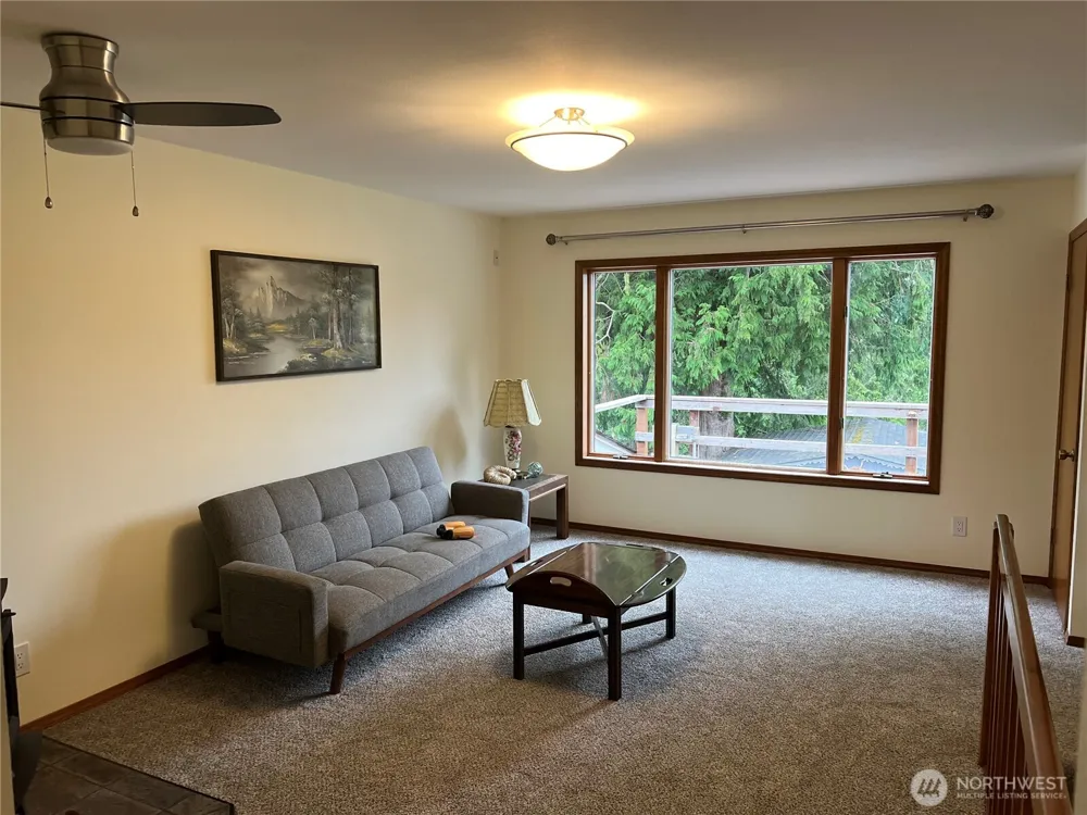 13 Raistakka Road Rosburg, WA 98643