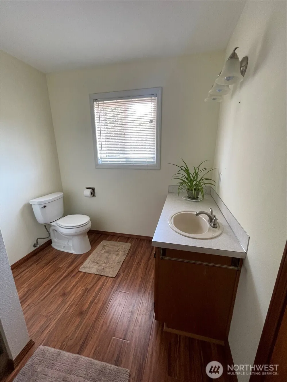 13 Raistakka Road Rosburg, WA 98643