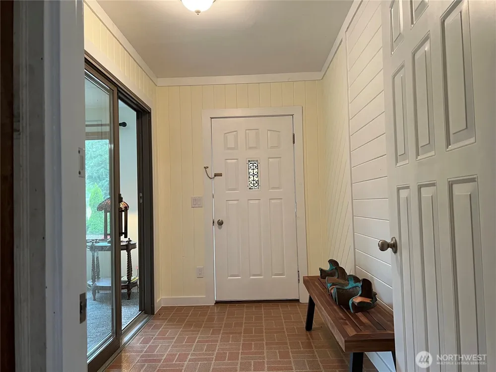 13 Raistakka Road Rosburg, WA 98643