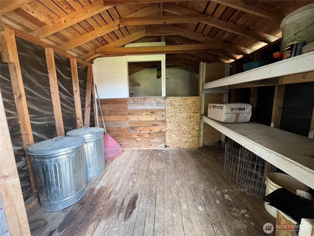 13 Raistakka Road Rosburg, WA 98643