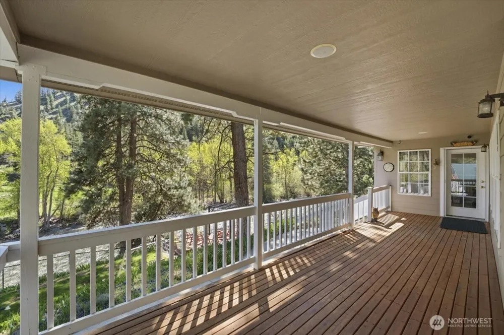 8831 Entiat River Road Entiat, WA 98822