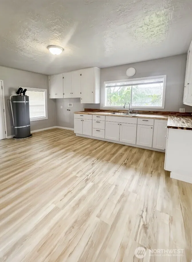 518 California Avenue South Bend, WA 98586