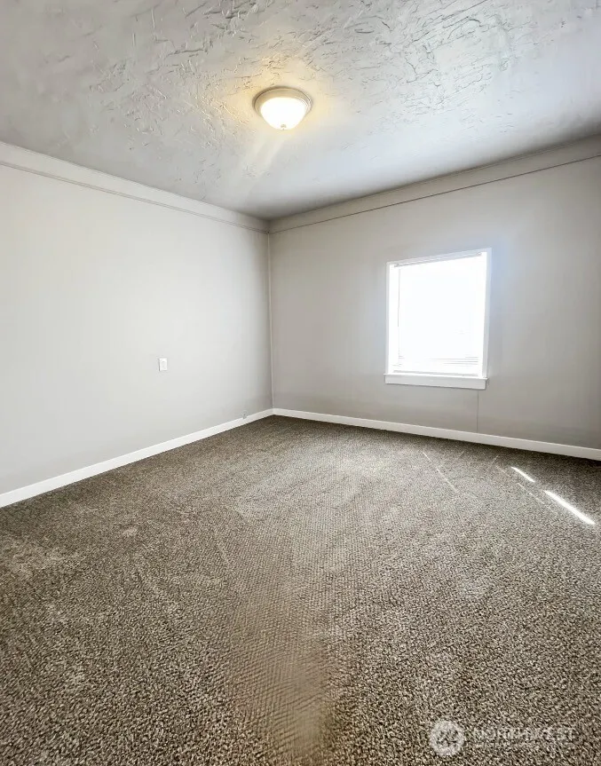 518 California Avenue South Bend, WA 98586