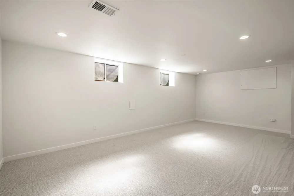 215 E Front Street Lynden, WA 98264