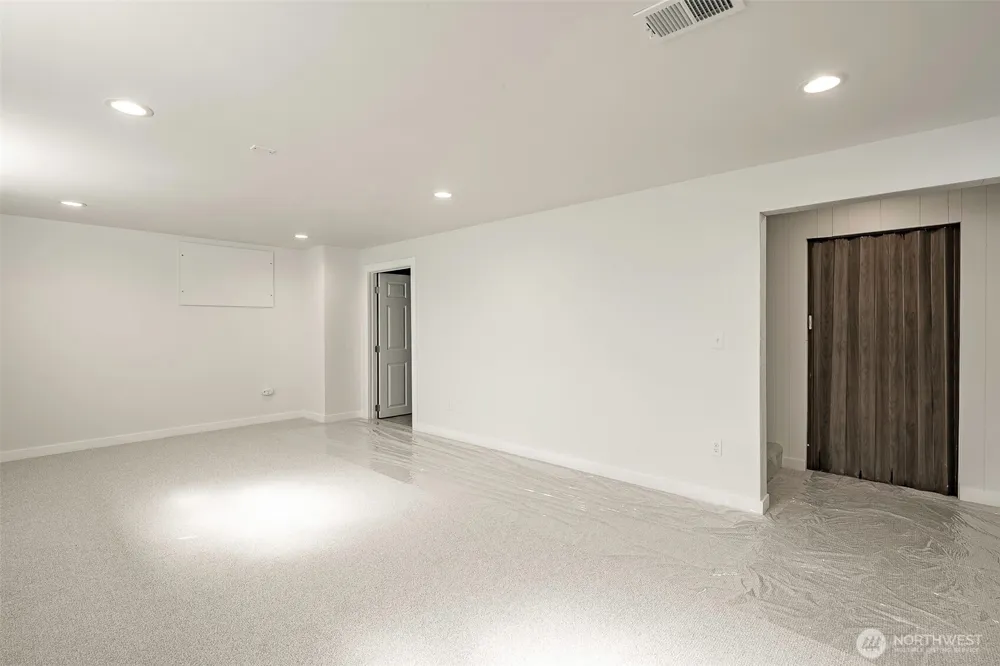 215 E Front Street Lynden, WA 98264