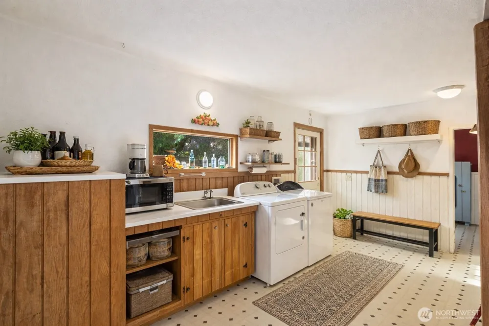 3404 Oysterville Road Oysterville, WA 98641