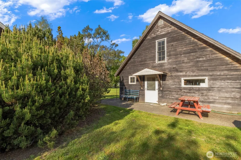 3404 Oysterville Road Oysterville, WA 98641