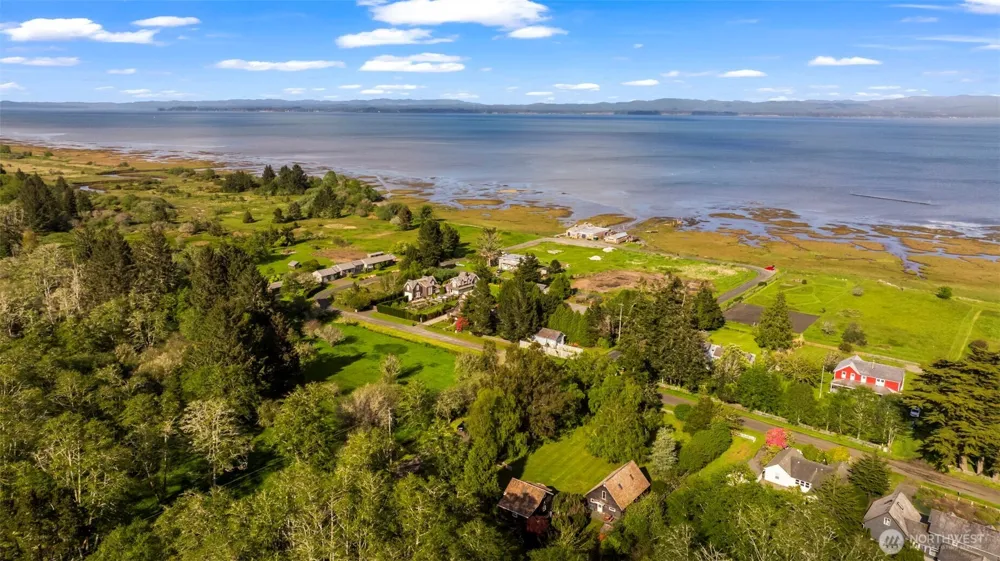 3404 Oysterville Road Oysterville, WA 98641