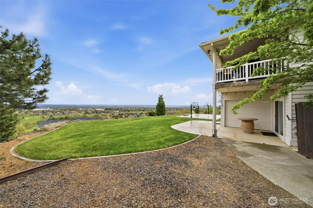 4100 W 43rd Avenue Kennewick, WA 99337