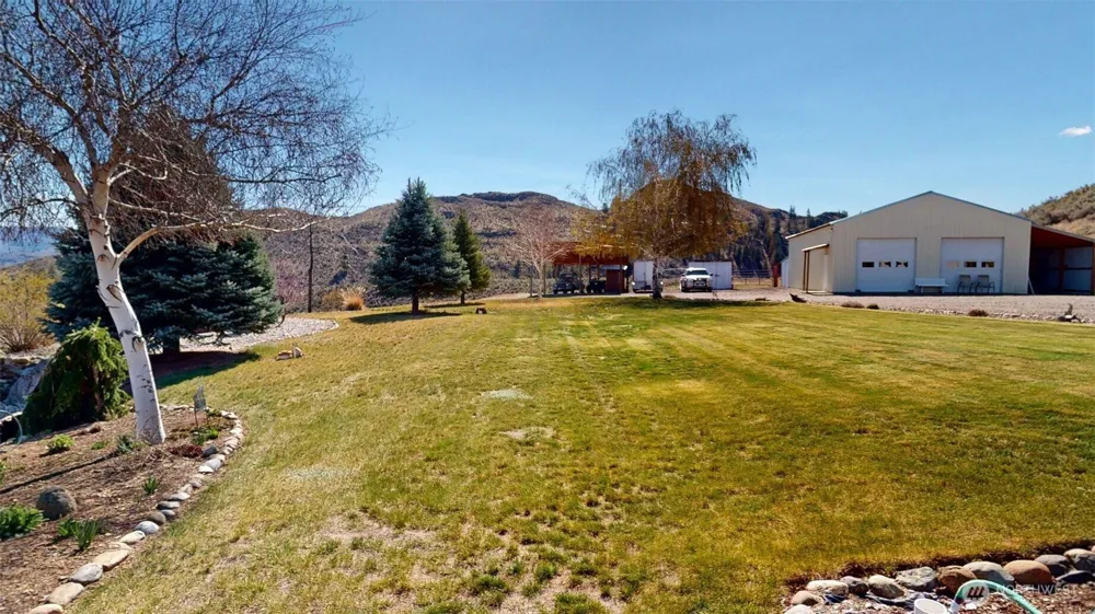 1811 Pine Creek Tonasket, WA 98855