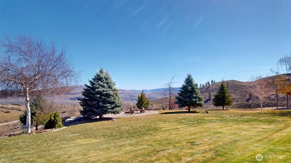 1811 Pine Creek Tonasket, WA 98855