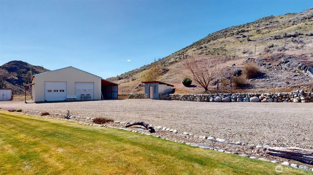 1811 Pine Creek Tonasket, WA 98855