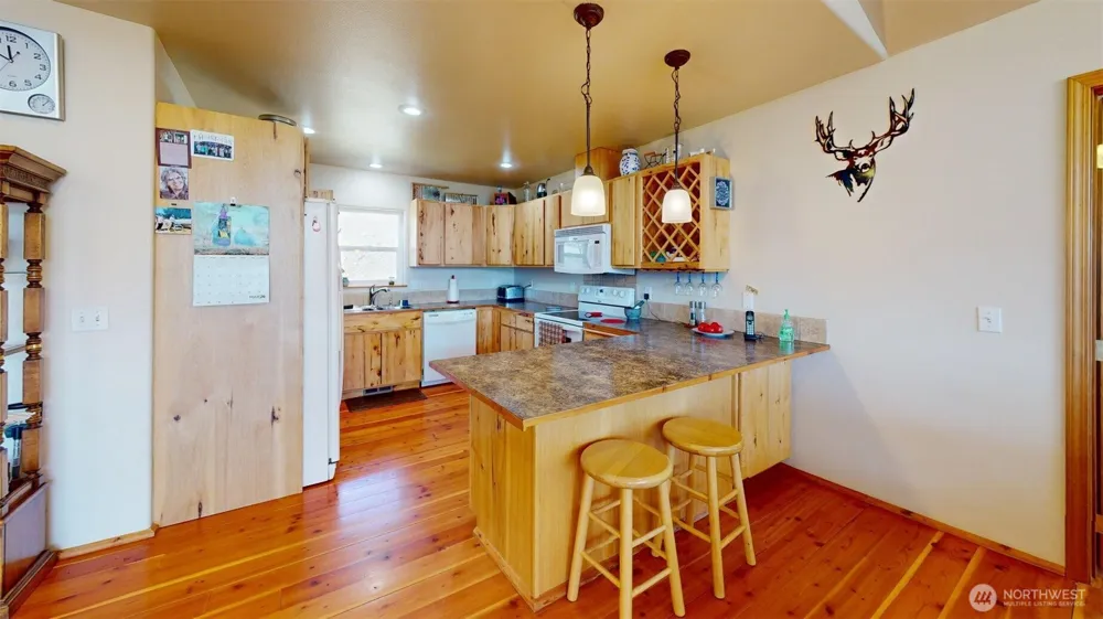 1811 Pine Creek Tonasket, WA 98855
