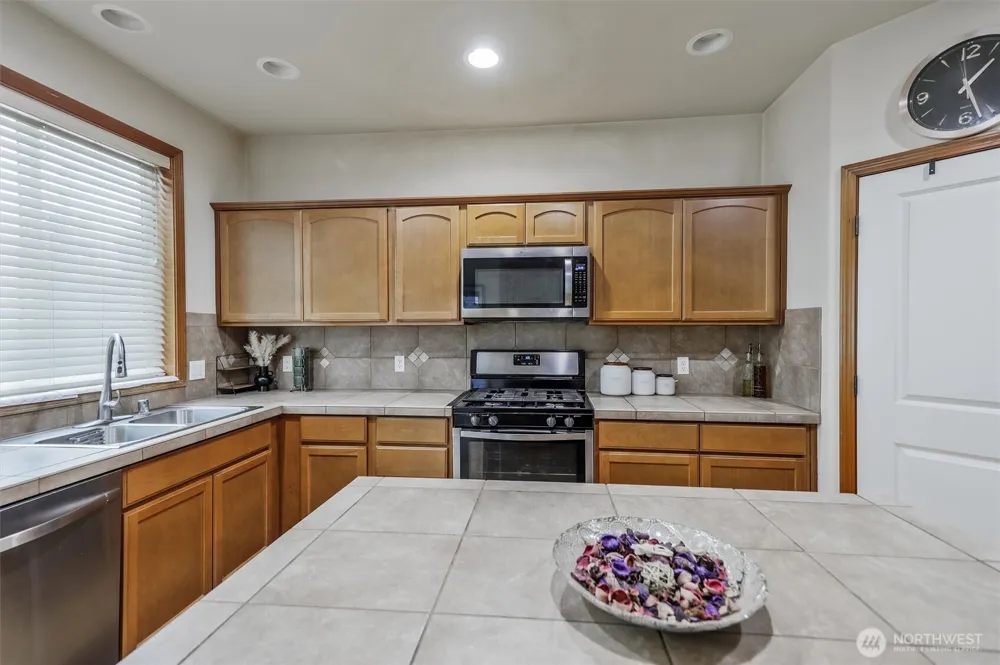 29524 63rd Court S Auburn, WA 98001