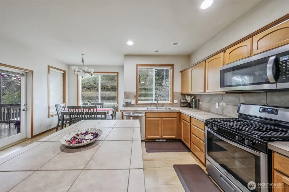 29524 63rd Court S Auburn, WA 98001