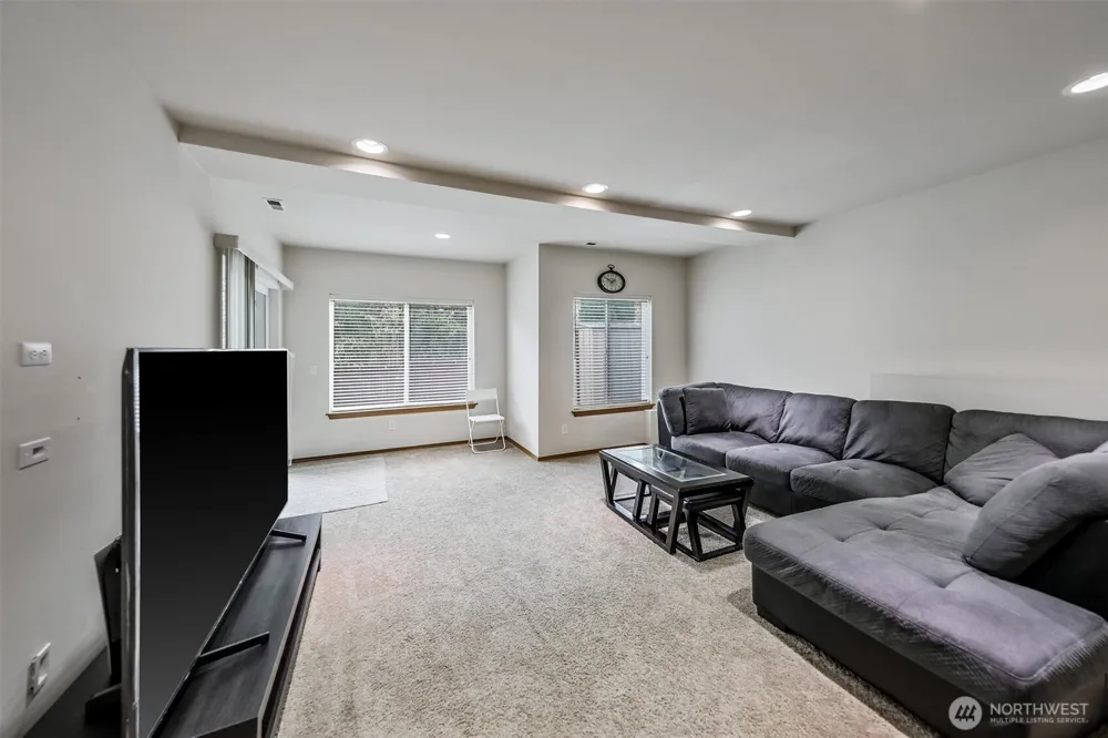29524 63rd Court S Auburn, WA 98001