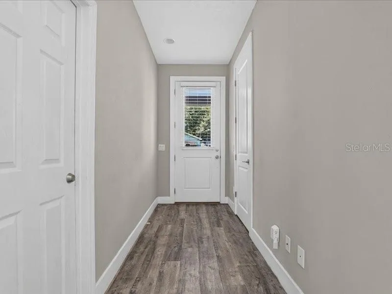 909 RANDALL STREET Orlando, FL 32805