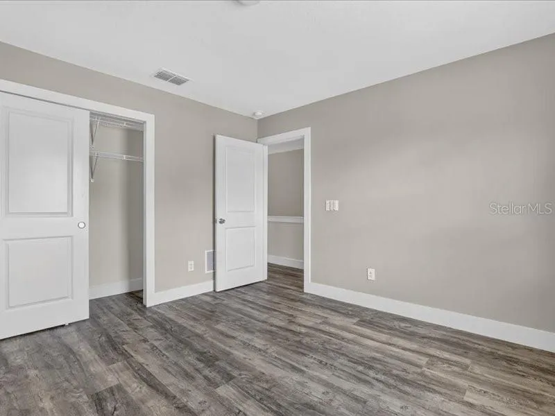 909 RANDALL STREET Orlando, FL 32805