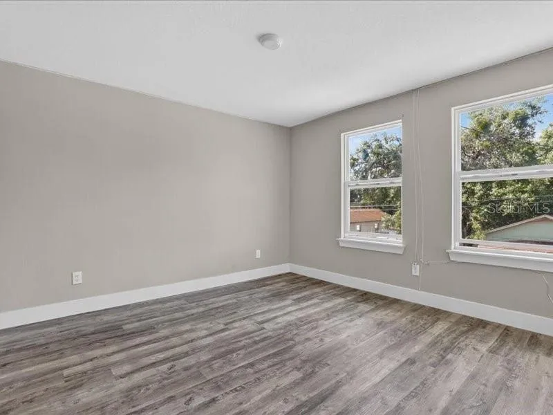 909 RANDALL STREET Orlando, FL 32805