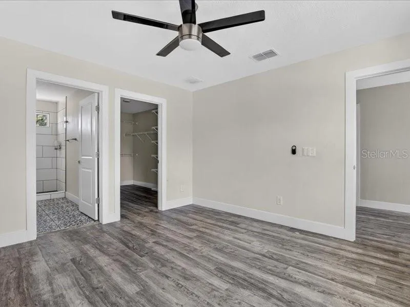 909 RANDALL STREET Orlando, FL 32805