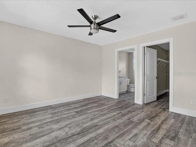 909 RANDALL STREET Orlando, FL 32805