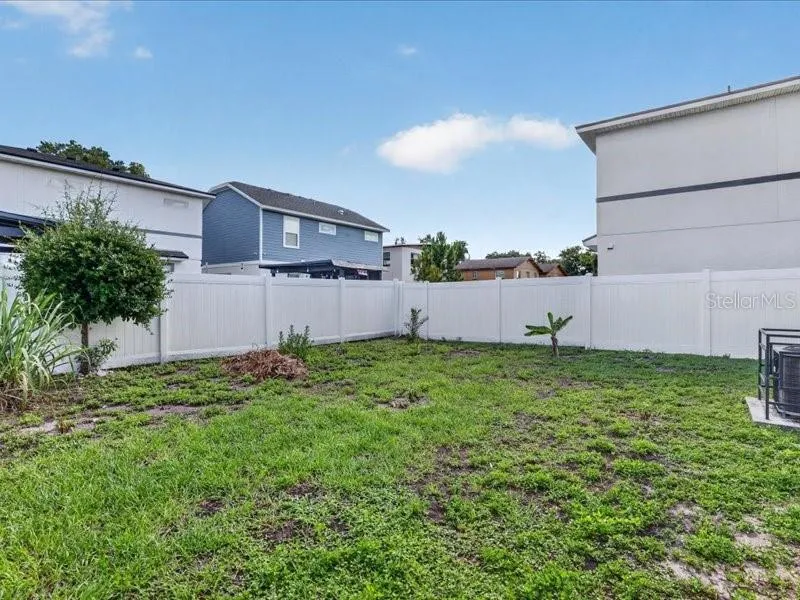 909 RANDALL STREET Orlando, FL 32805