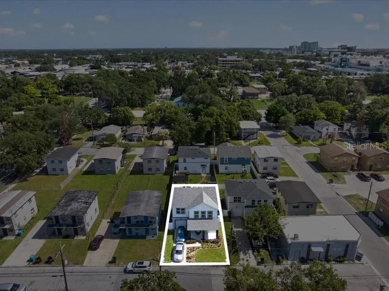 909 RANDALL STREET Orlando, FL 32805