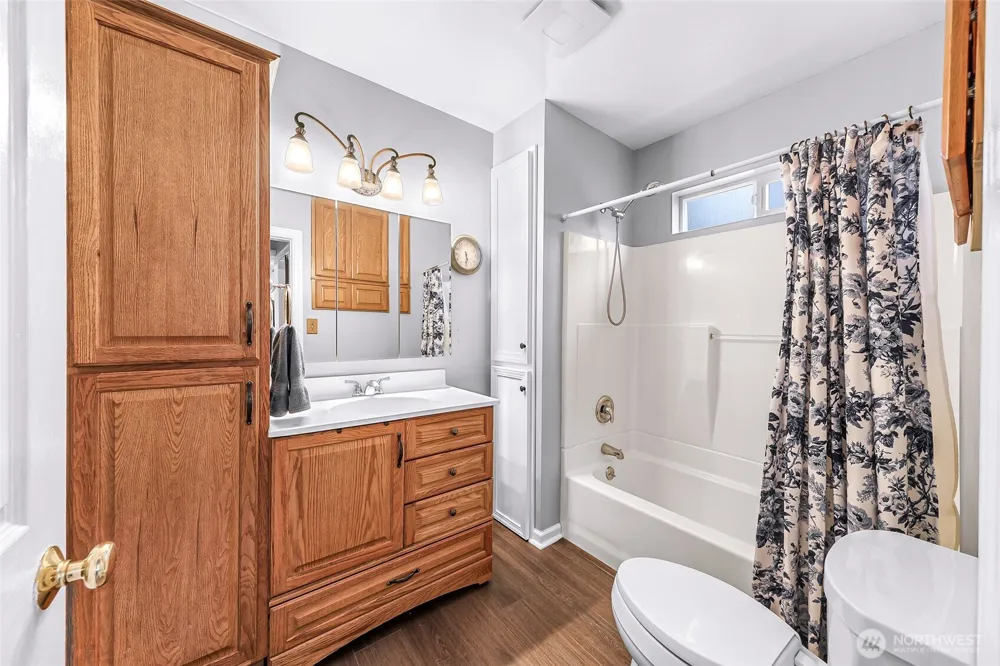 6981 Hannegan Road Lynden, WA 98264