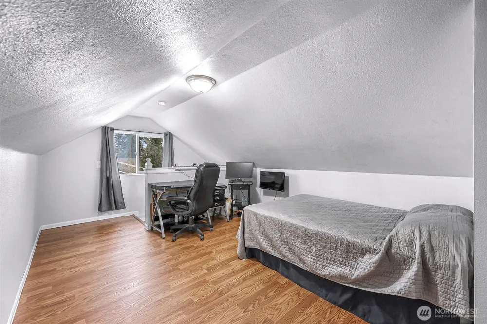 6981 Hannegan Road Lynden, WA 98264