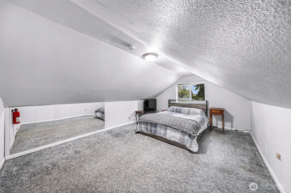 6981 Hannegan Road Lynden, WA 98264