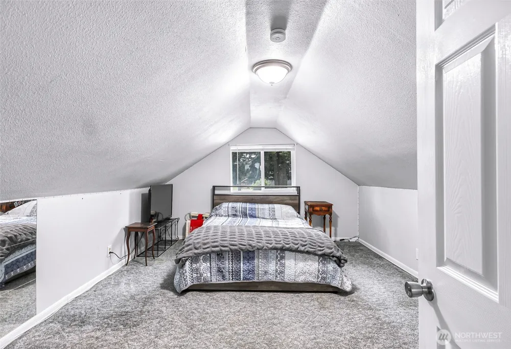 6981 Hannegan Road Lynden, WA 98264