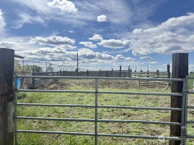 2493 Rd 19 NE Soap Lake, WA 98851