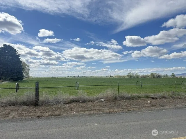 2493 Rd 19 NE Soap Lake, WA 98851