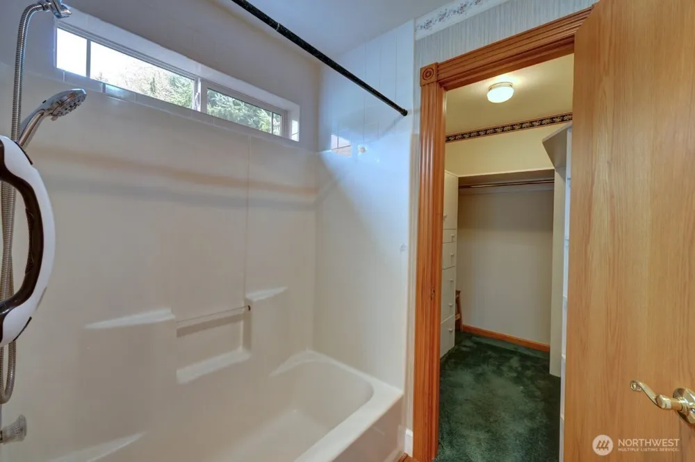 32204 T PLACE Ocean Park, WA 98640