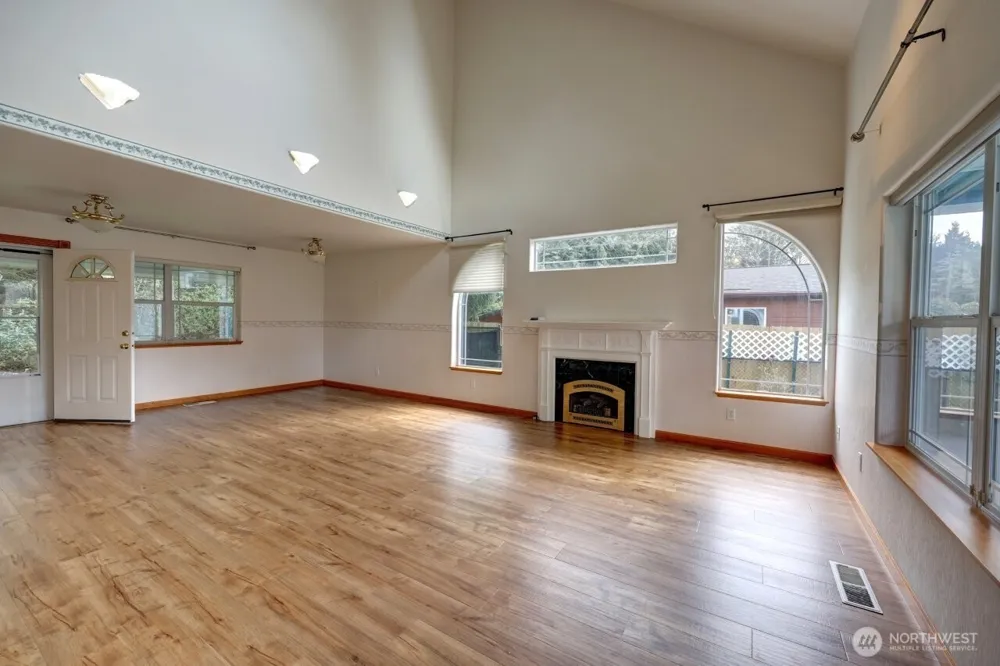 32204 T PLACE Ocean Park, WA 98640