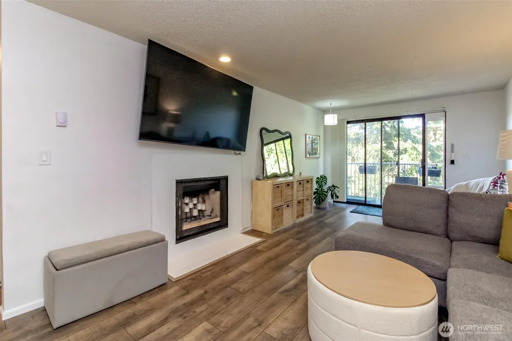 13235 12th Avenue SW #522 Burien, WA 98146