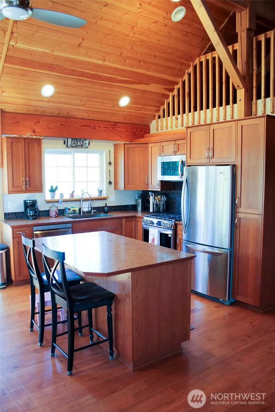 299 Vulcan Mountain Road Curlew, WA 99118