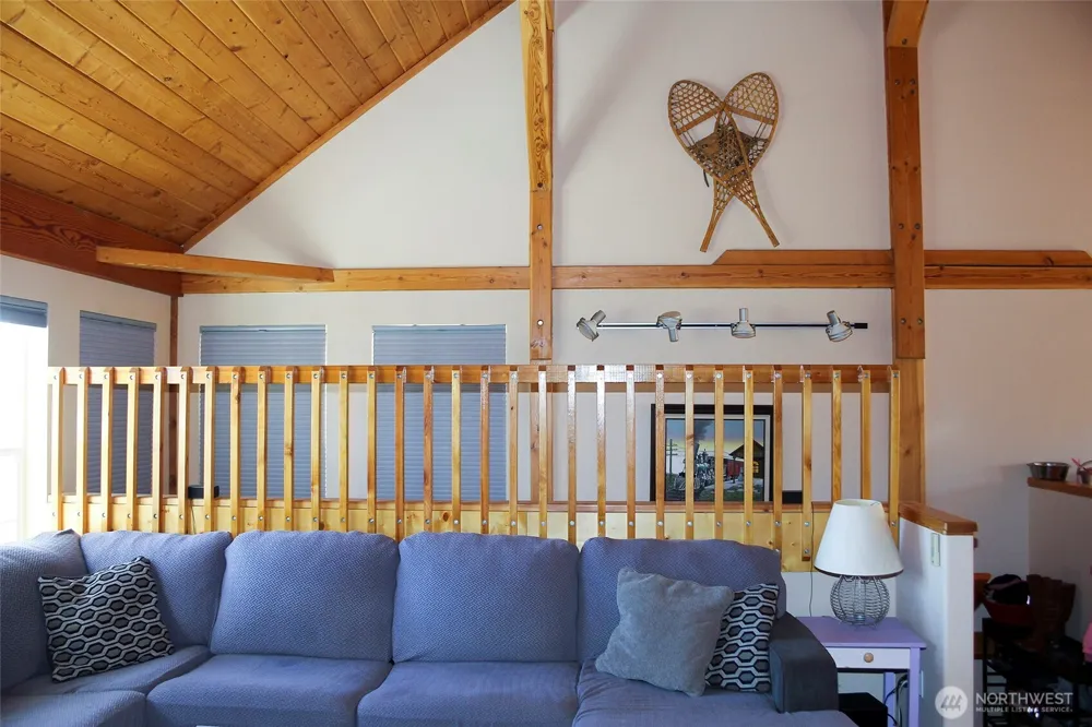 299 Vulcan Mountain Road Curlew, WA 99118